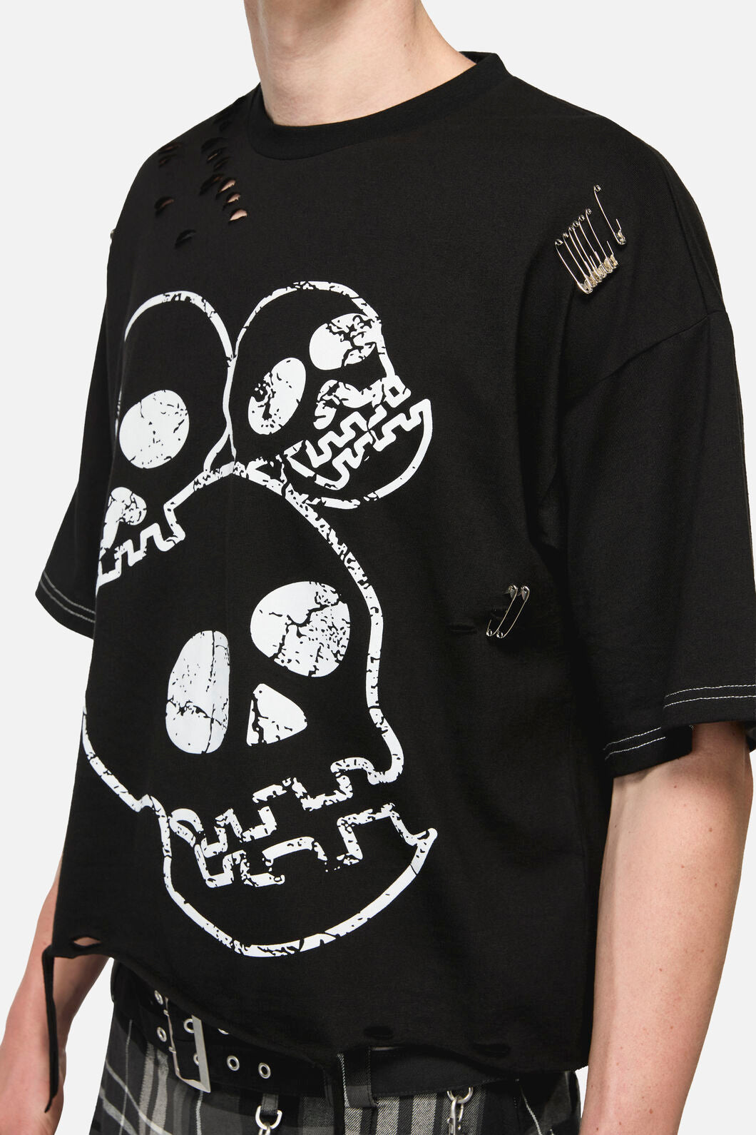 Black Friday - Numbskull Distressed UnisexTee - black