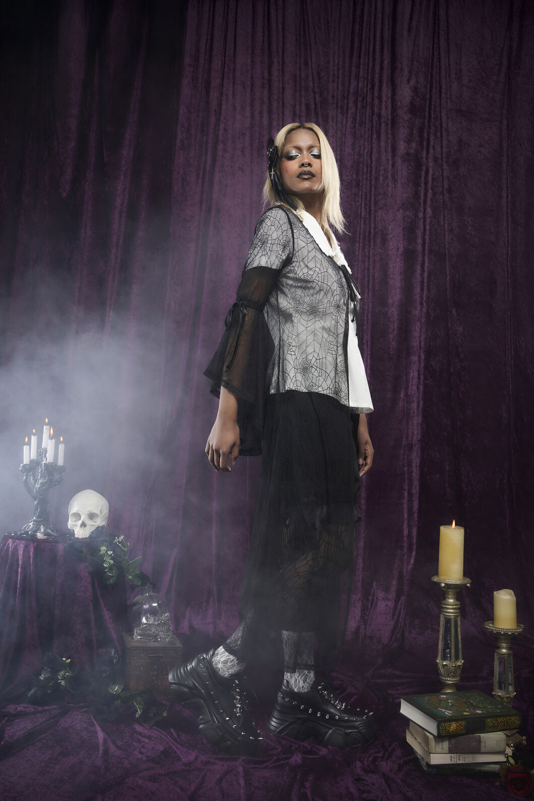 Black Friday - Web Lace Duster - black