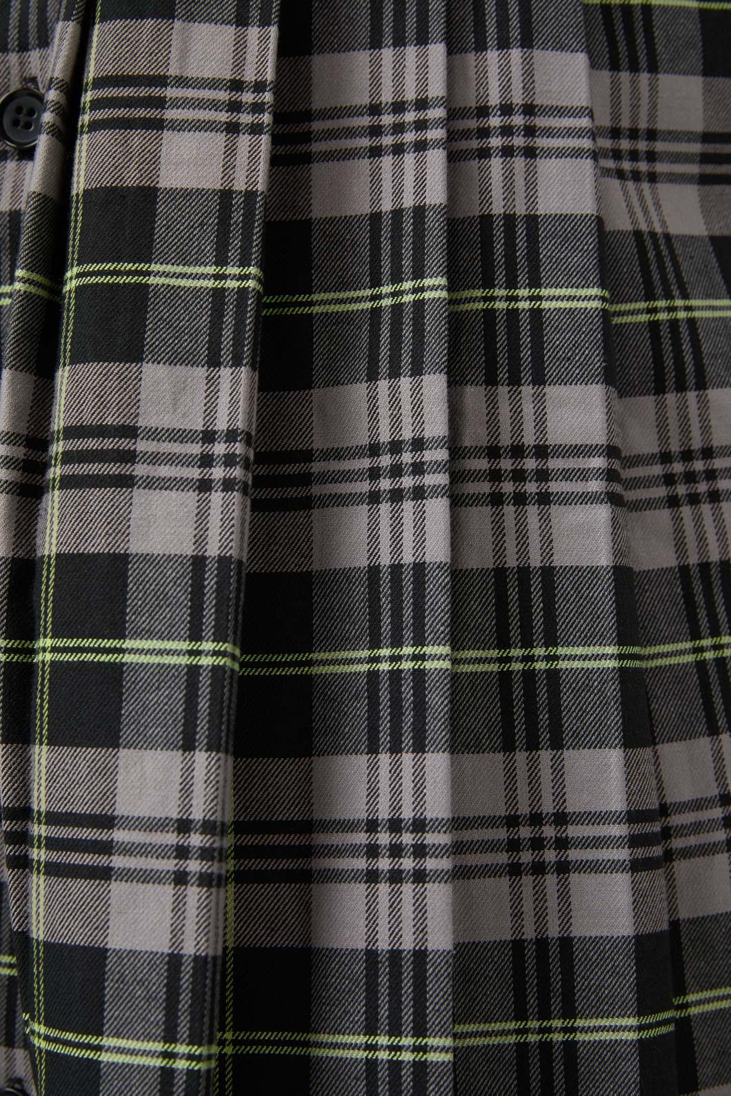 black-green