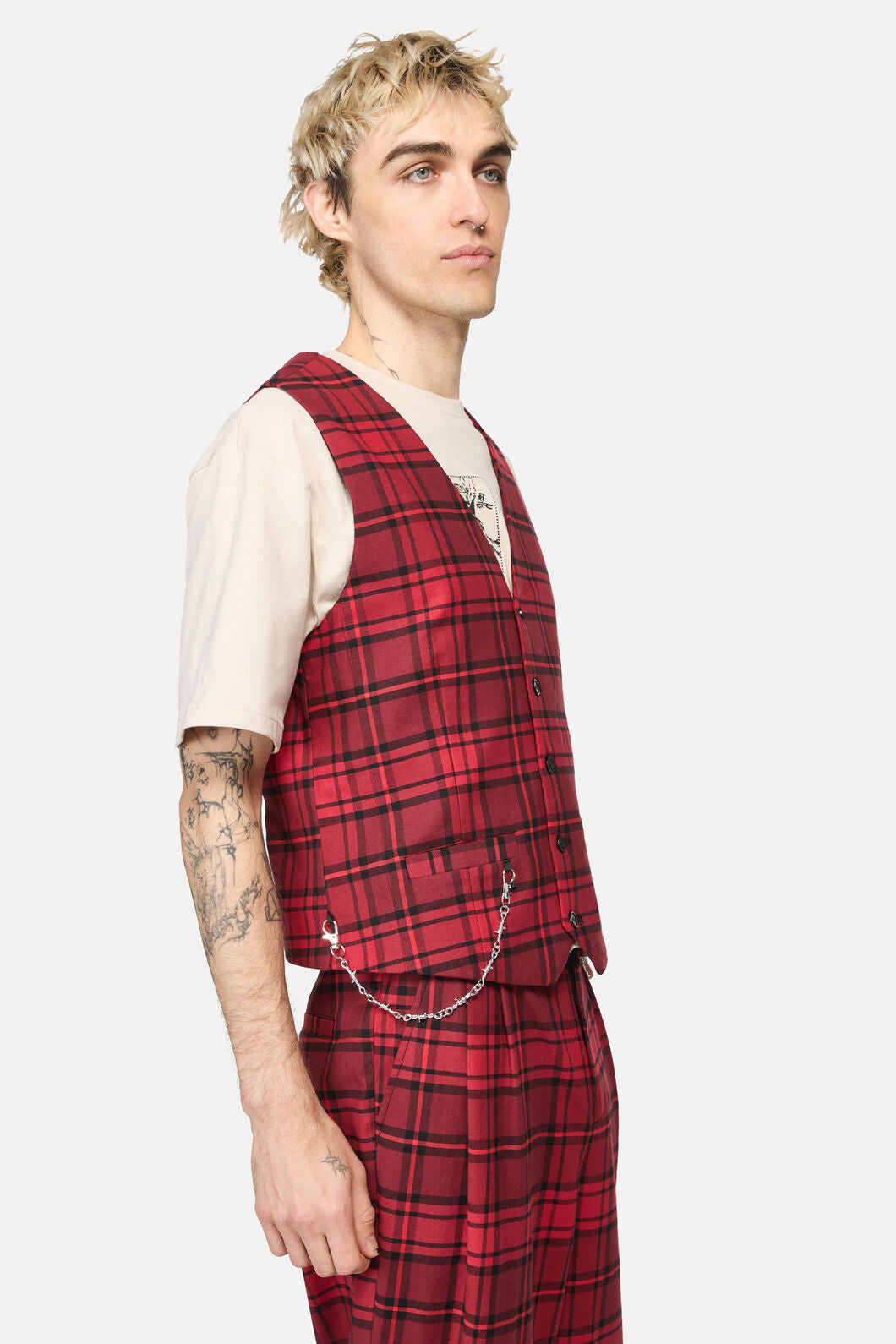 Dangerfield NZ - Over It Tartan Vest - red