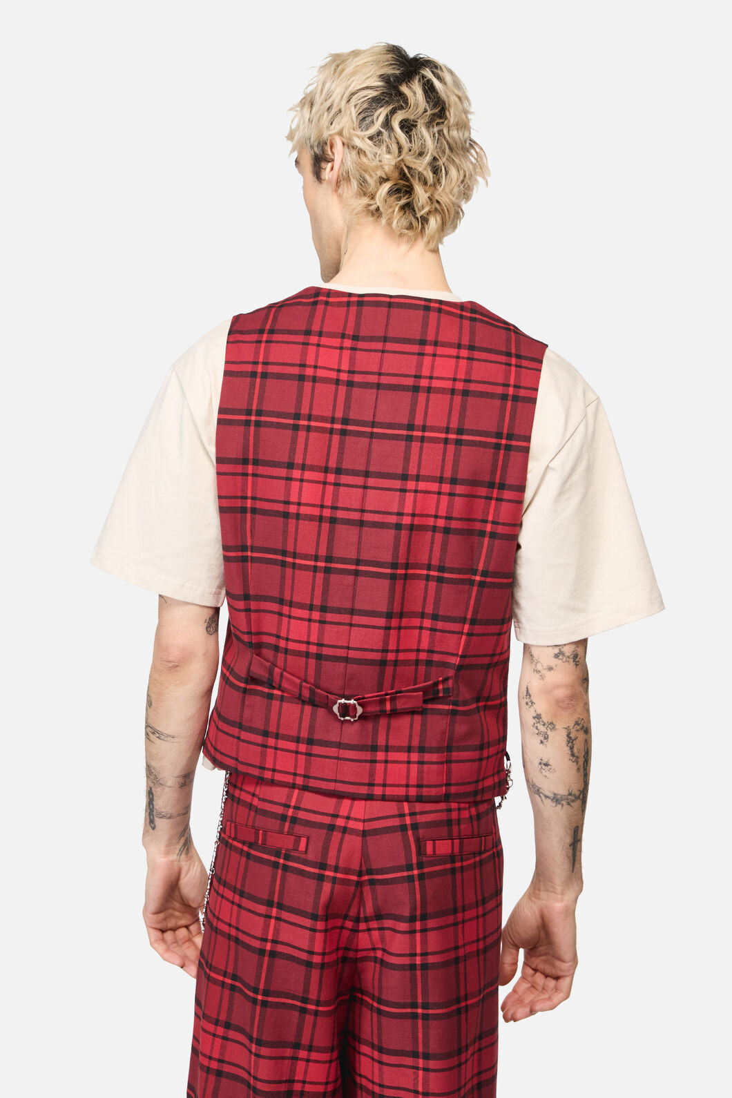 Dangerfield NZ - Over It Tartan Vest - red