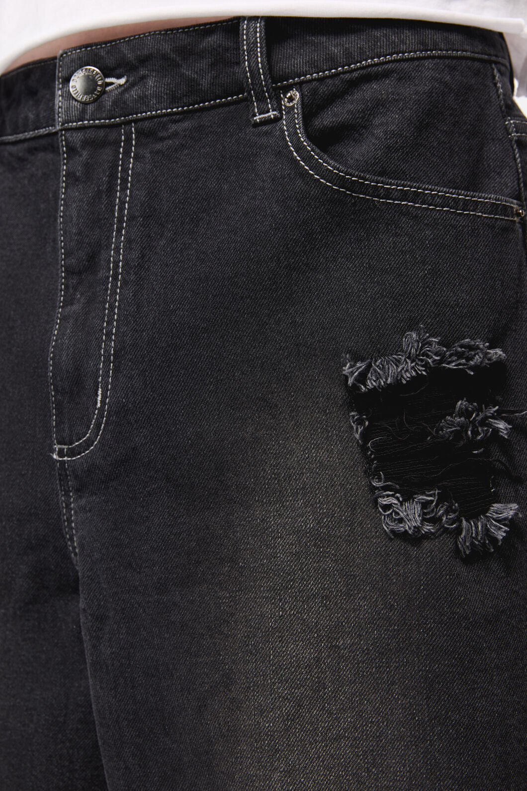 Dangerfield NZ - DenimDistressedUniWideLegJorts - black