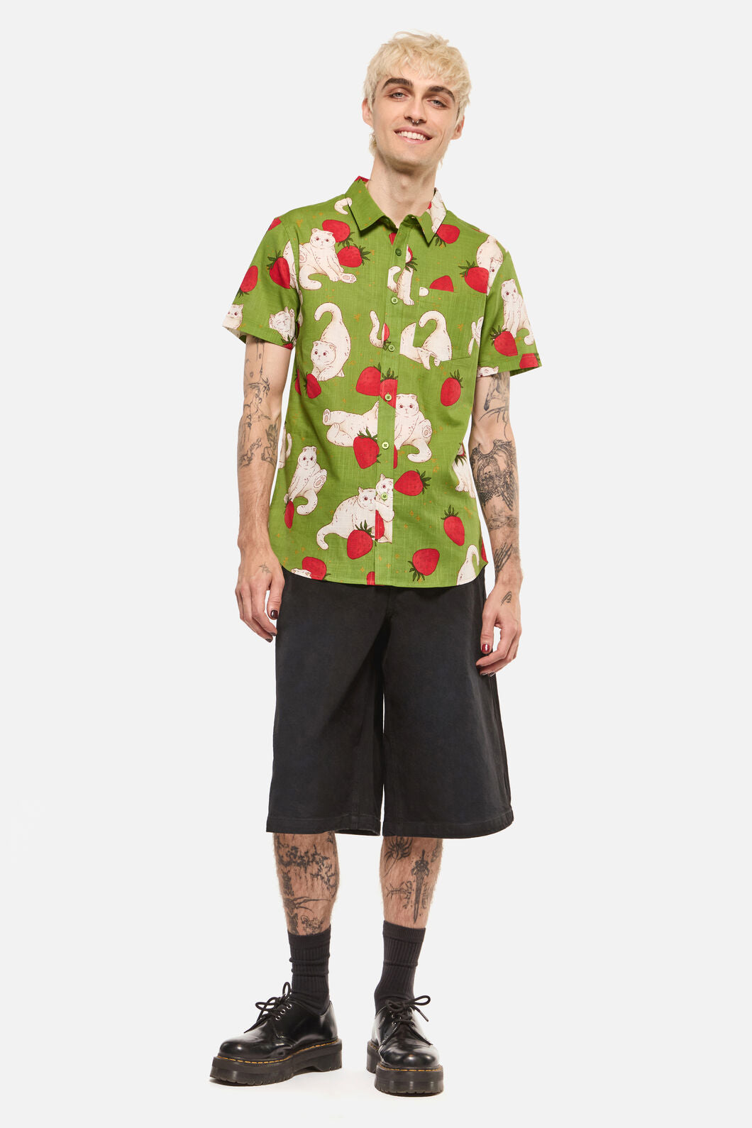 Dangerfield NZ - Strawberry Cats SS Shirt - green