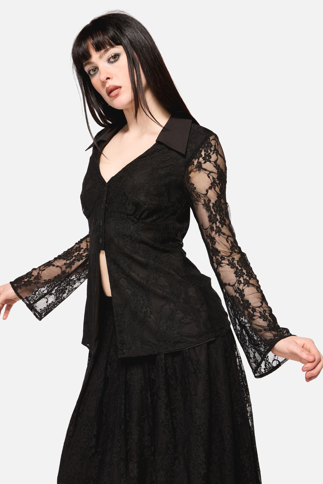 Dangerfield NZ - Dark PieridaeLongSleeveLaceTop - black