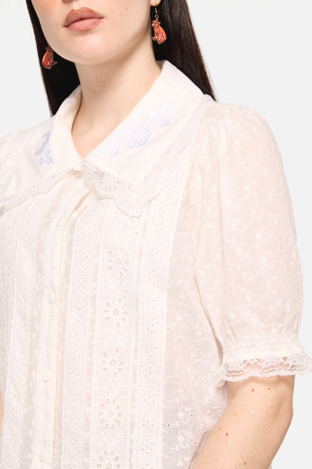 Dangerfield NZ - Friendly Cow Broderie Blouse - white