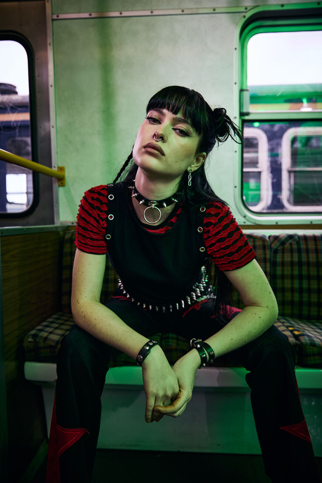 Dangerfield NZ - Dangerous Distressed Mesh Top - red-black