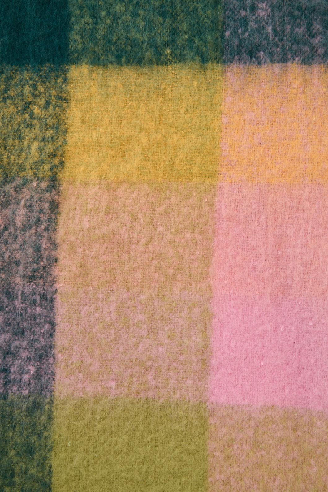green-pink