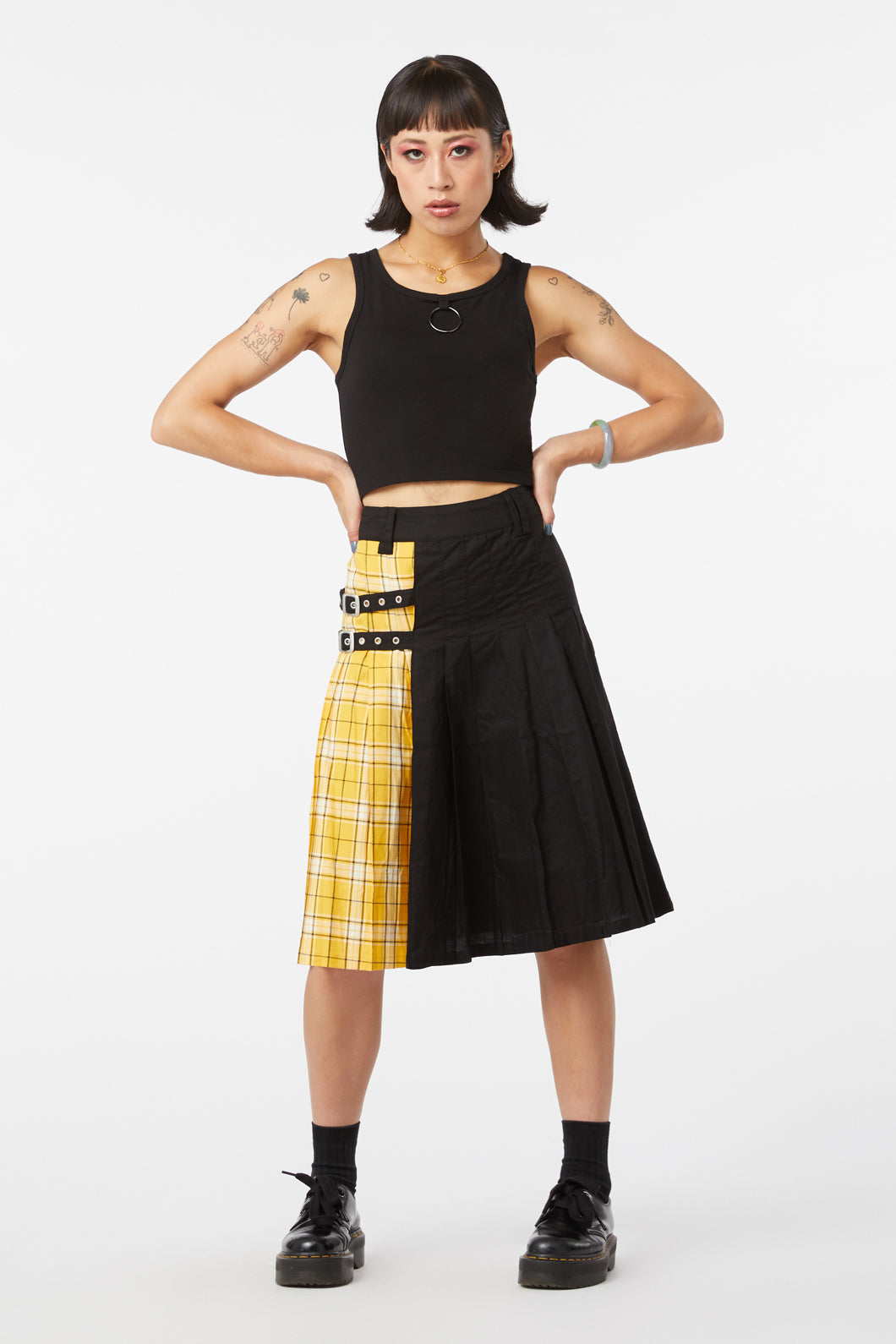 black-yellow