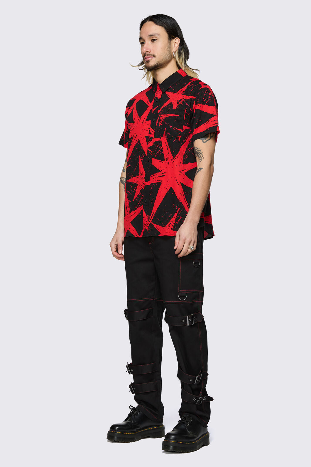 Black Friday - Trad Emo Star Graphic Shirt - black-red