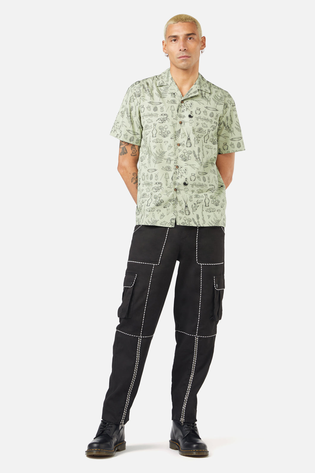 Black Friday - Sprouted Flora SS Shirt - sage