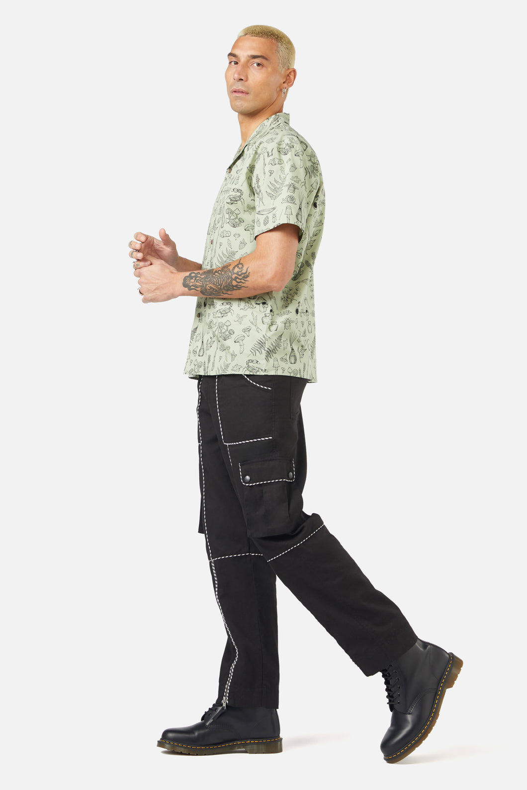 Black Friday - Sprouted Flora SS Shirt - sage