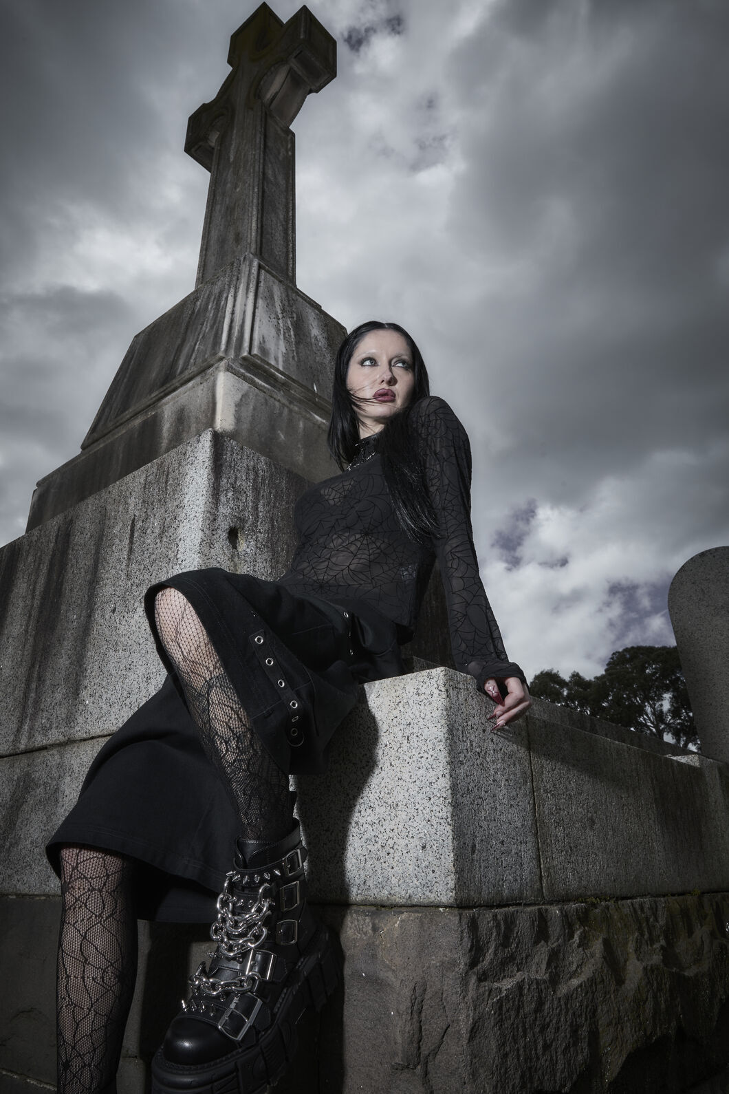 Black Friday - Web Flocked Mesh Top - black