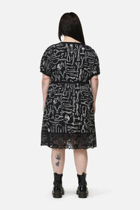 Black Friday - Curve Barbaric Print GothDress - black-white