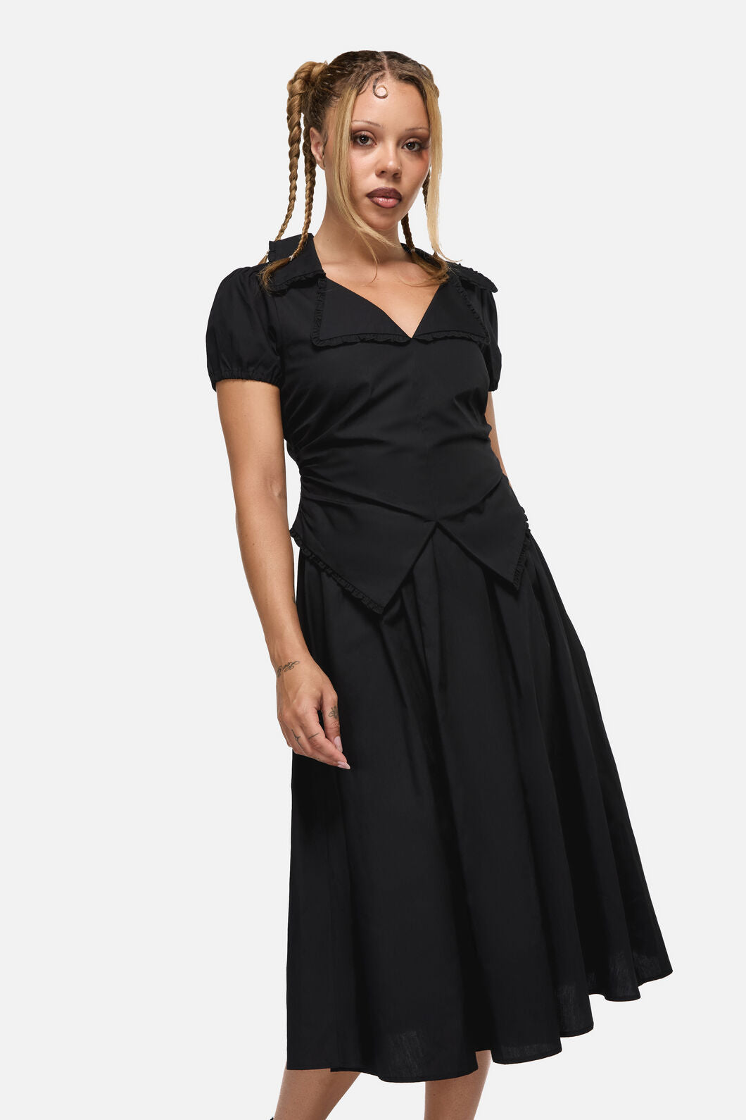 Black Friday - Conquest Goth Midi Dress - black