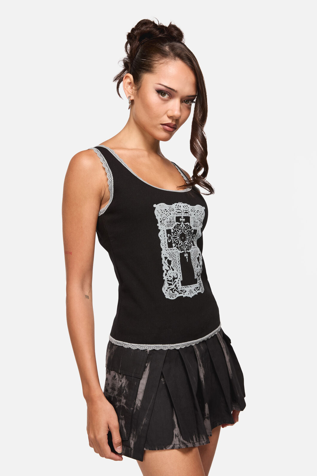 Black Friday - Confessions Lace Singlet - black