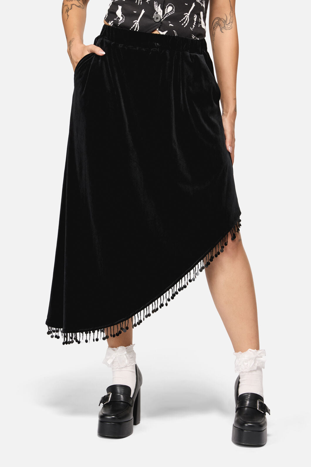 Black Friday - Wingspan Asymmetric BasicSkirt - black