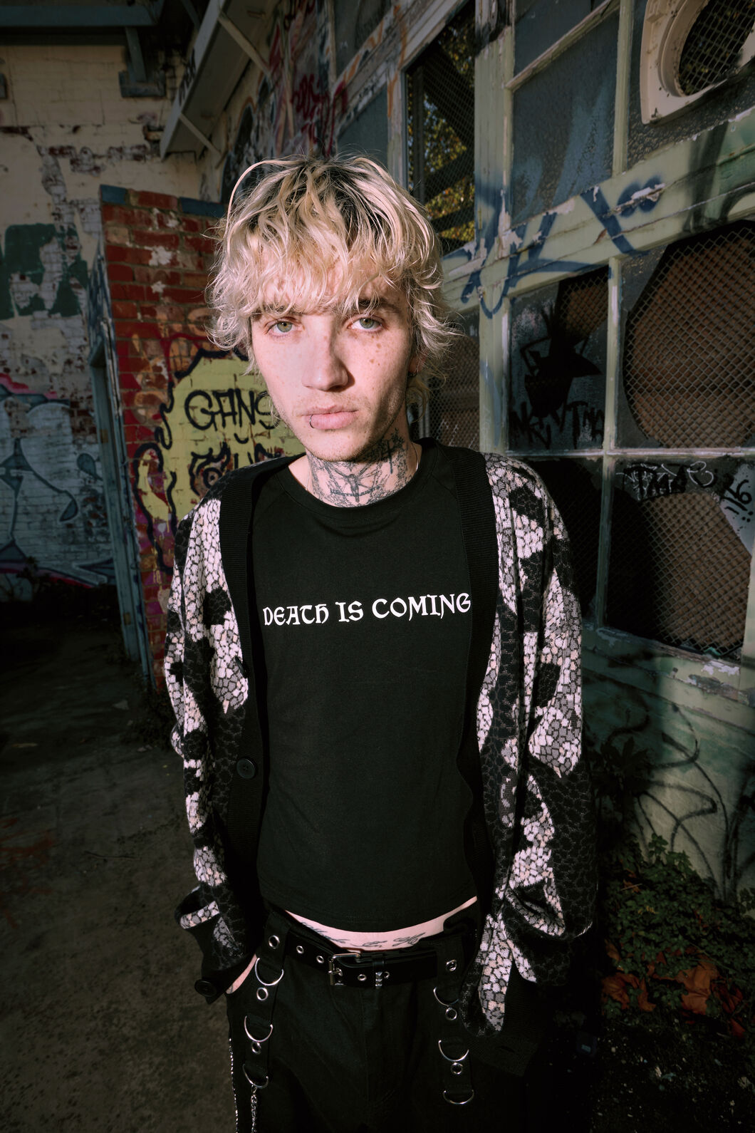 Black Friday - Death Is Coming Tee - black
