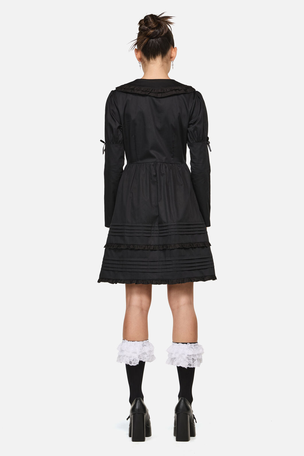 Black Friday - Estate Frill Dress - black