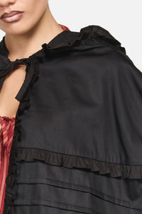 Black Friday - Estate Frill Cape - black