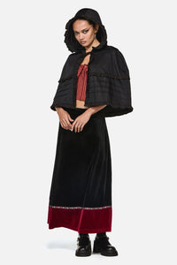 Black Friday - Estate Frill Cape - black