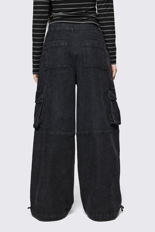 Black Friday - Spray It Goth Jean - black