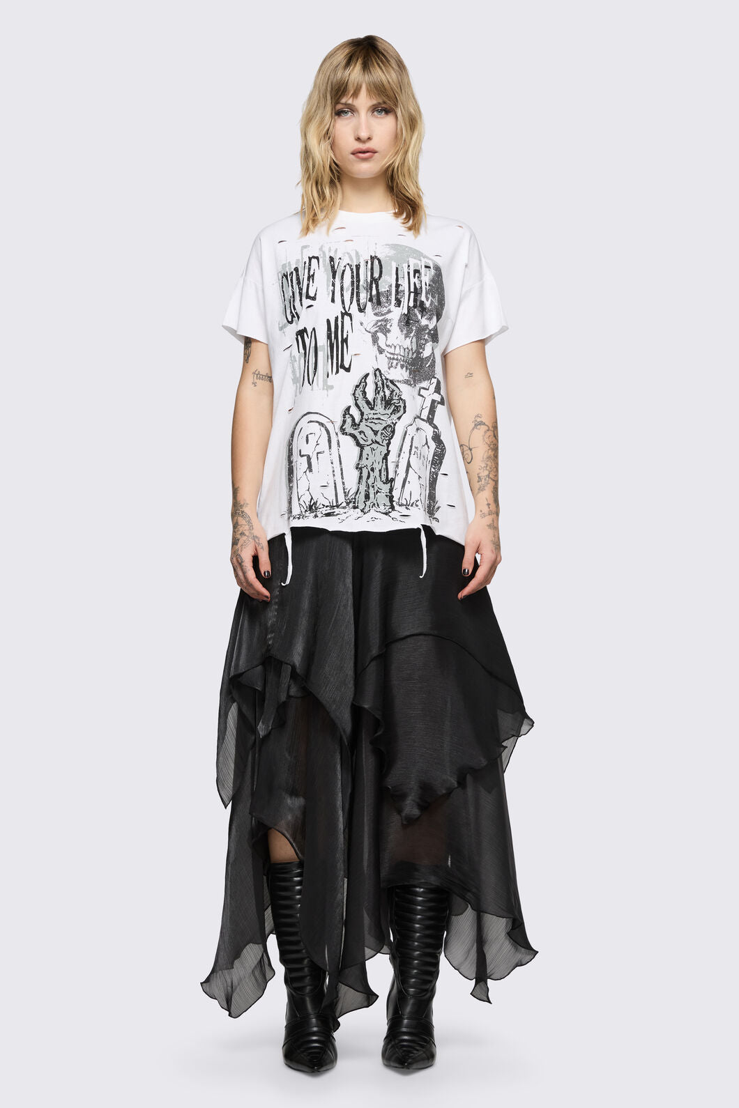 Black Friday - Decay Tee - white