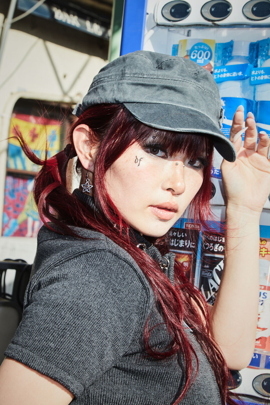 Black Friday - Stud & Zip Cap - dark-grey