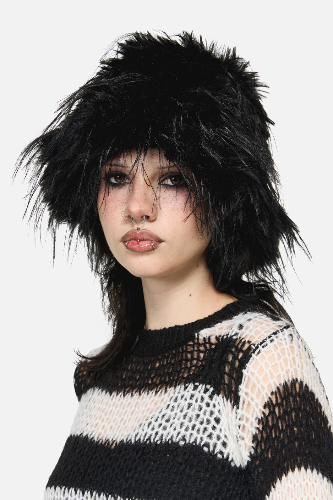 Black Friday - It Fluffy Hat - black
