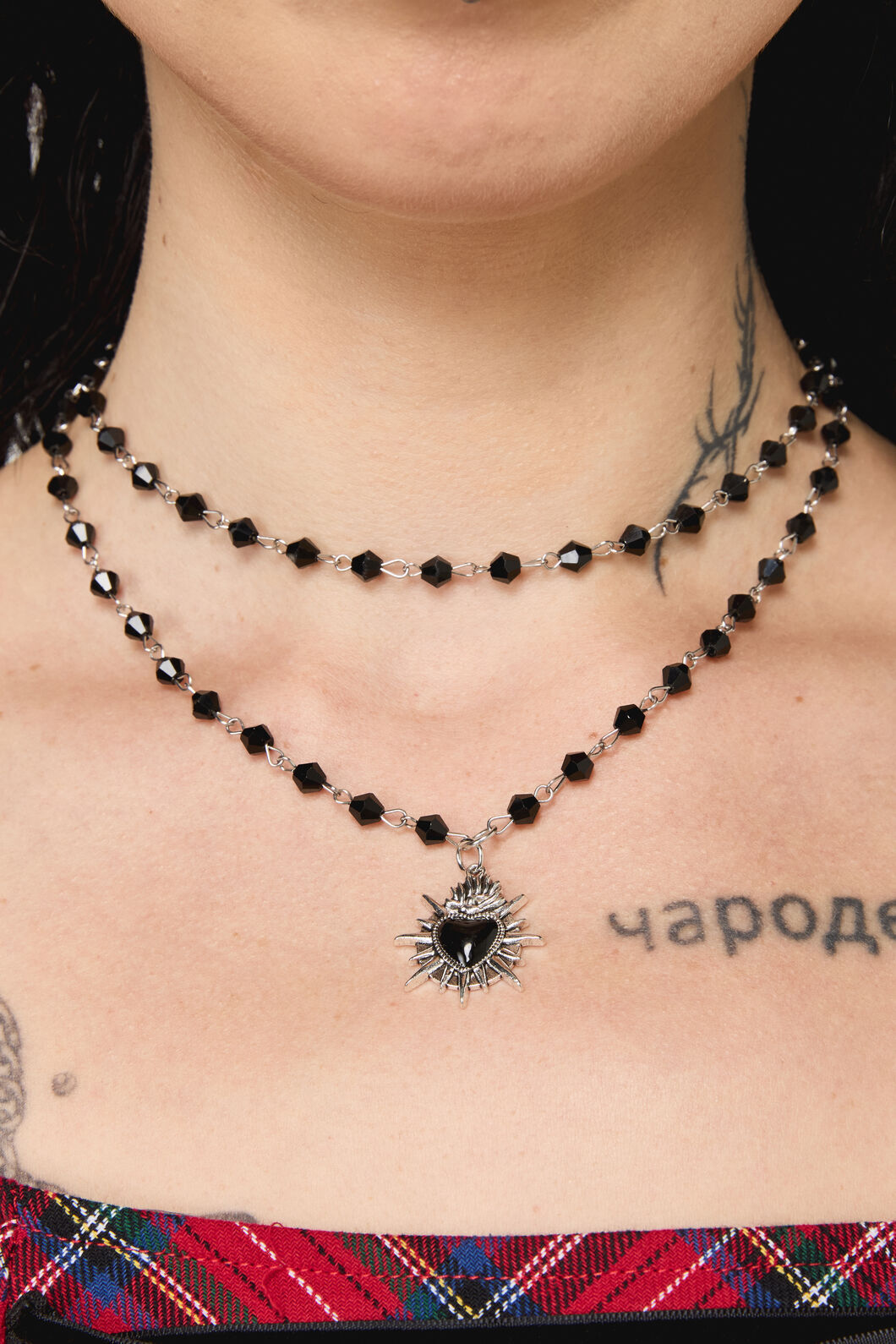 Black Friday - Sacred Heart Bead Necklace - silver-black