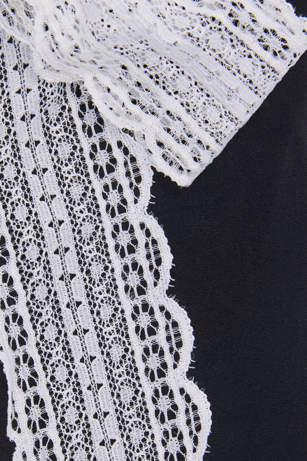 Black Friday - Contrast Lace Long Socks - black