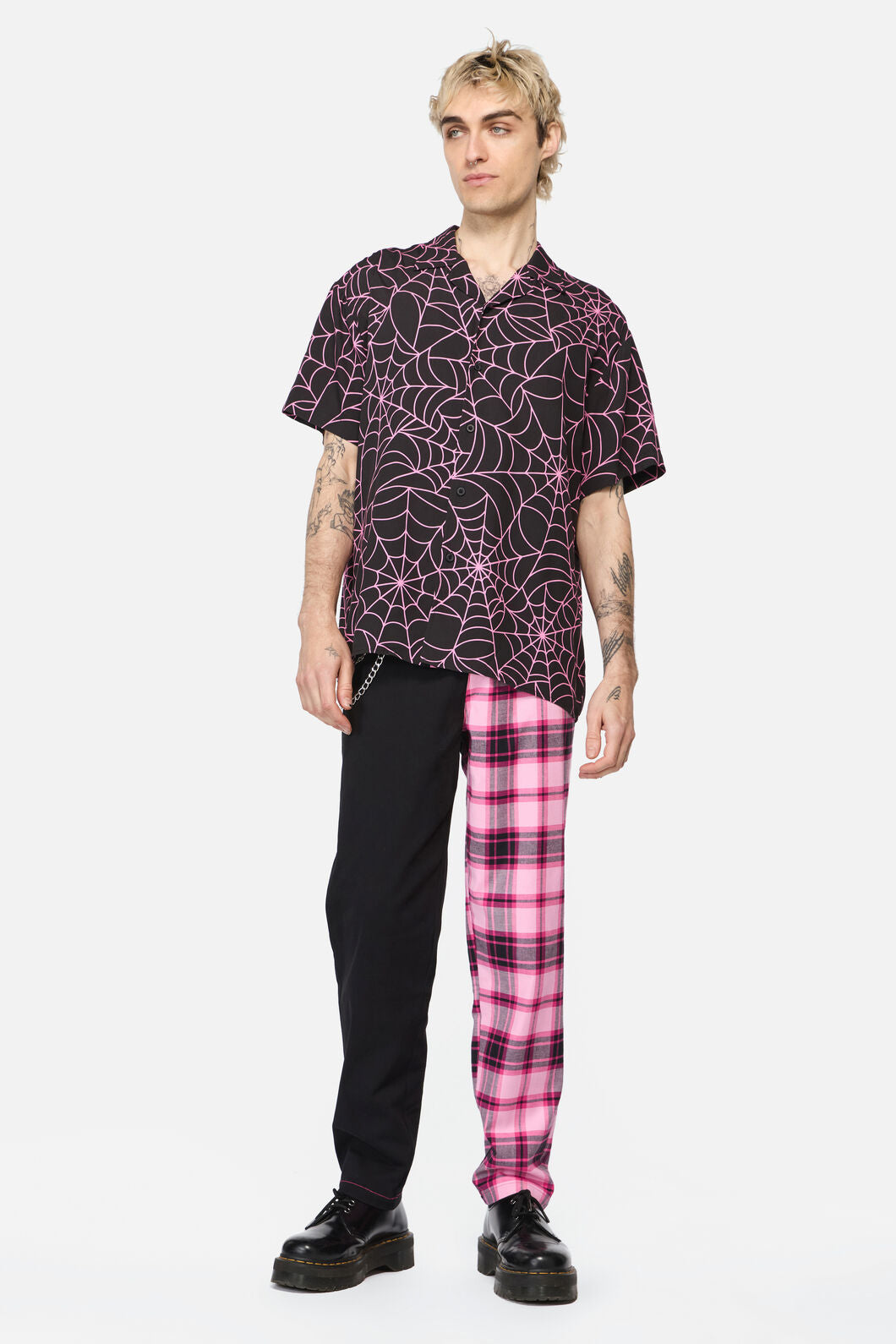 Dangerfield NZ - Rococo Life Spiderweb Ss Shirt - black