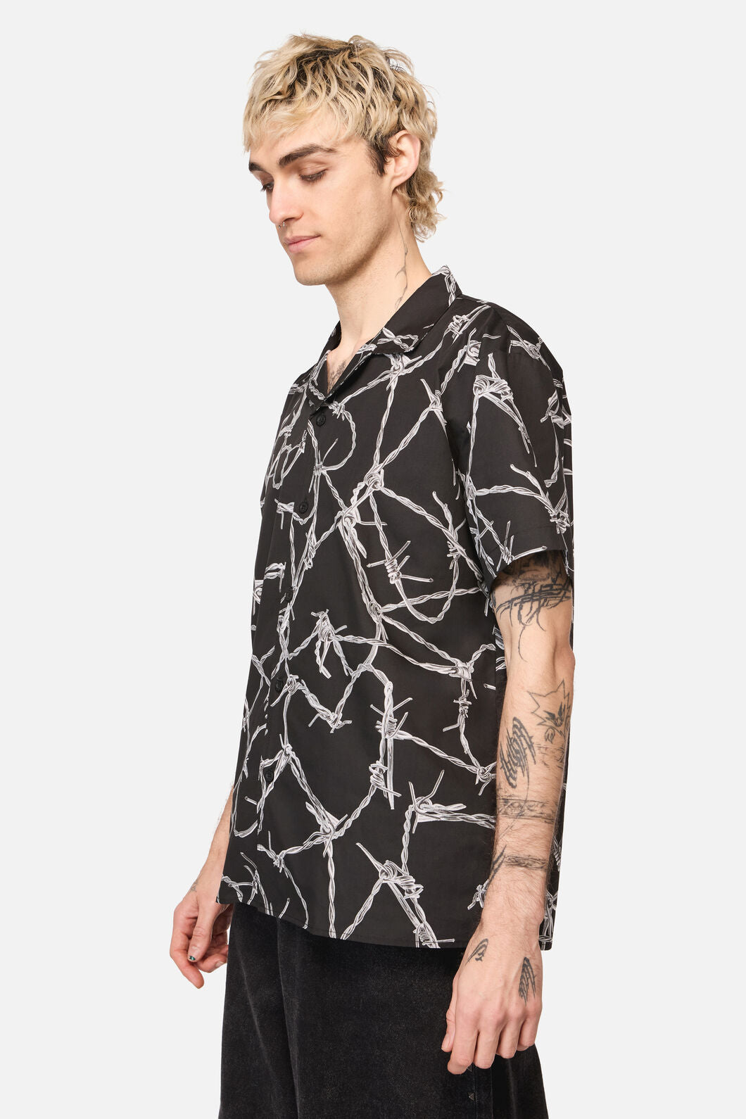 Dangerfield NZ - Sharp Hearted Ss Shirt - black