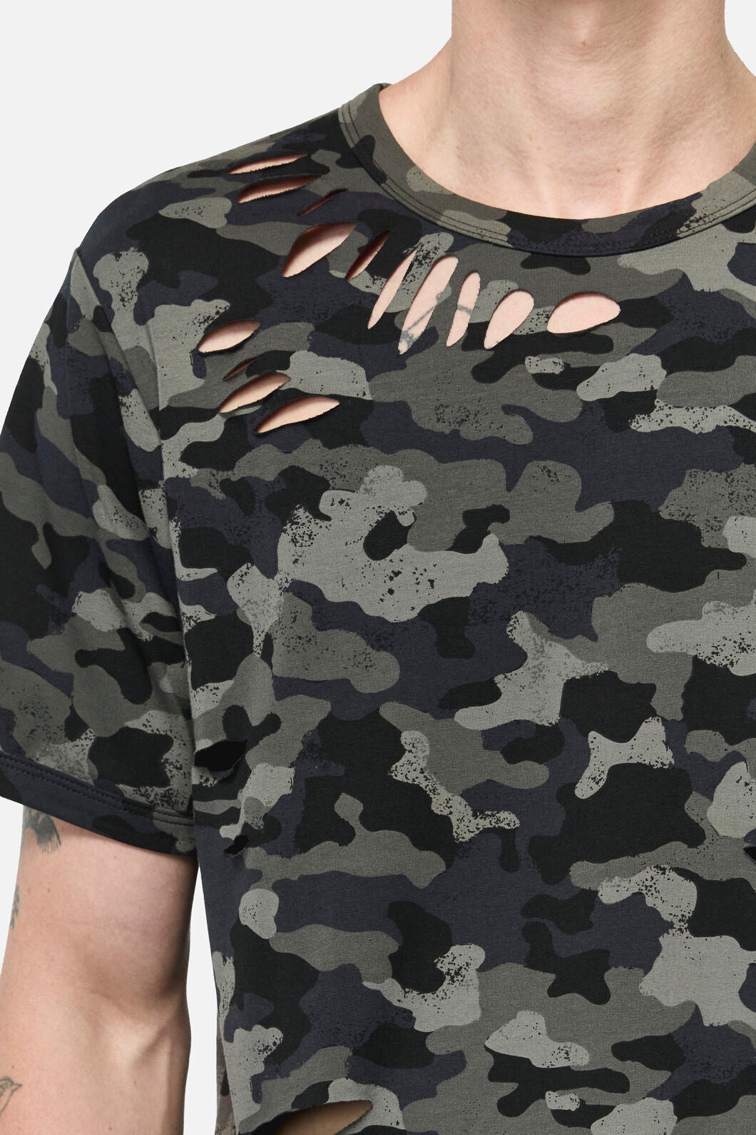 Dangerfield NZ - Disruptive Camo Grunge Tee - grey