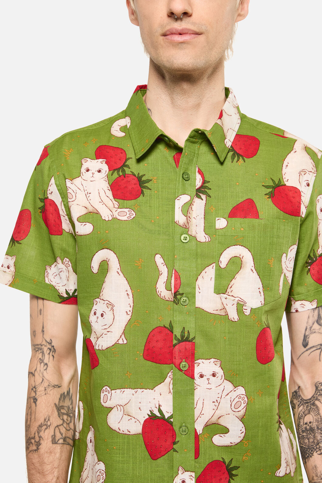 Dangerfield NZ - Strawberry Cats SS Shirt - green