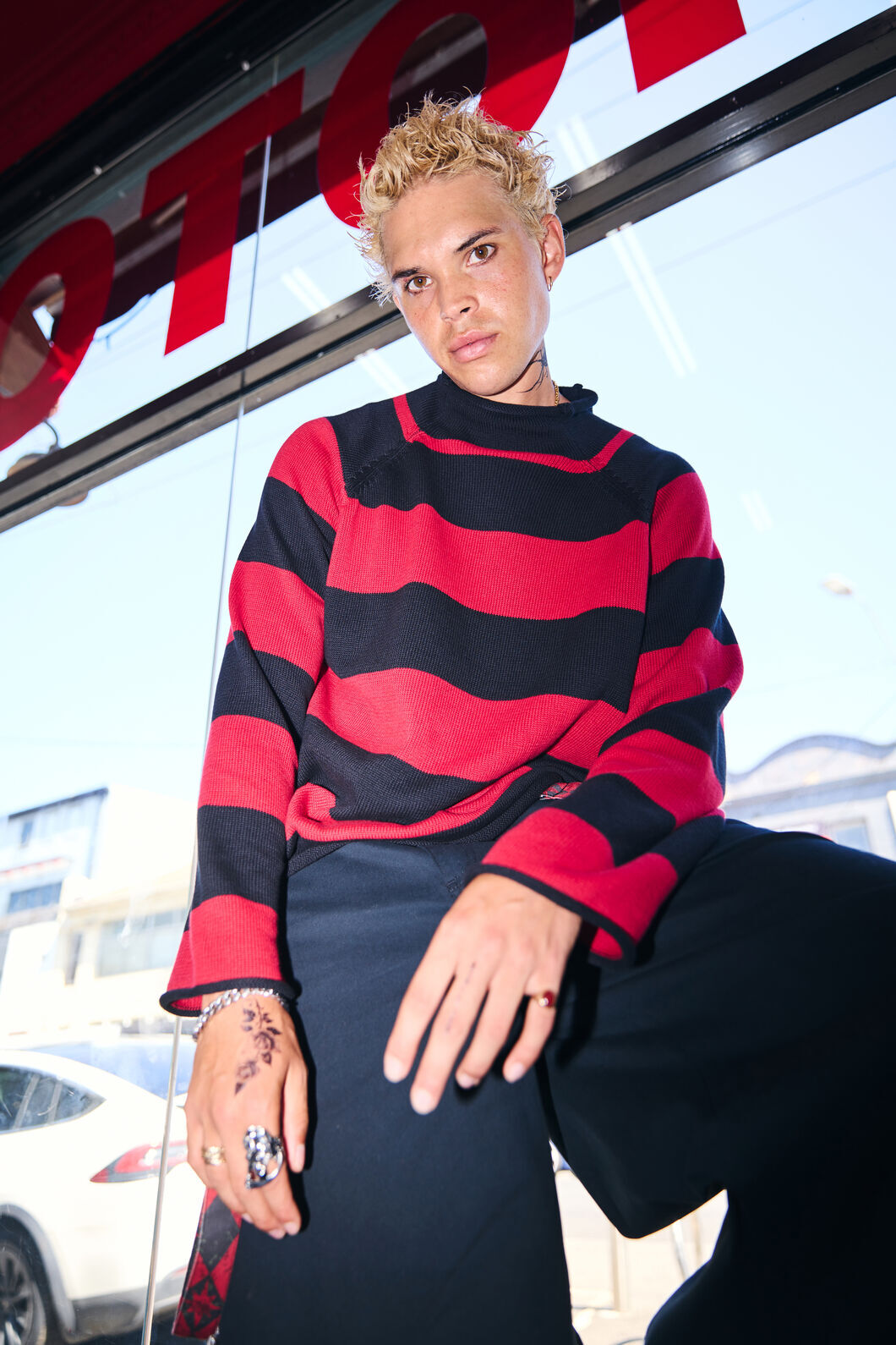 Dangerfield NZ - Jackalope Stripe Knit - black-red