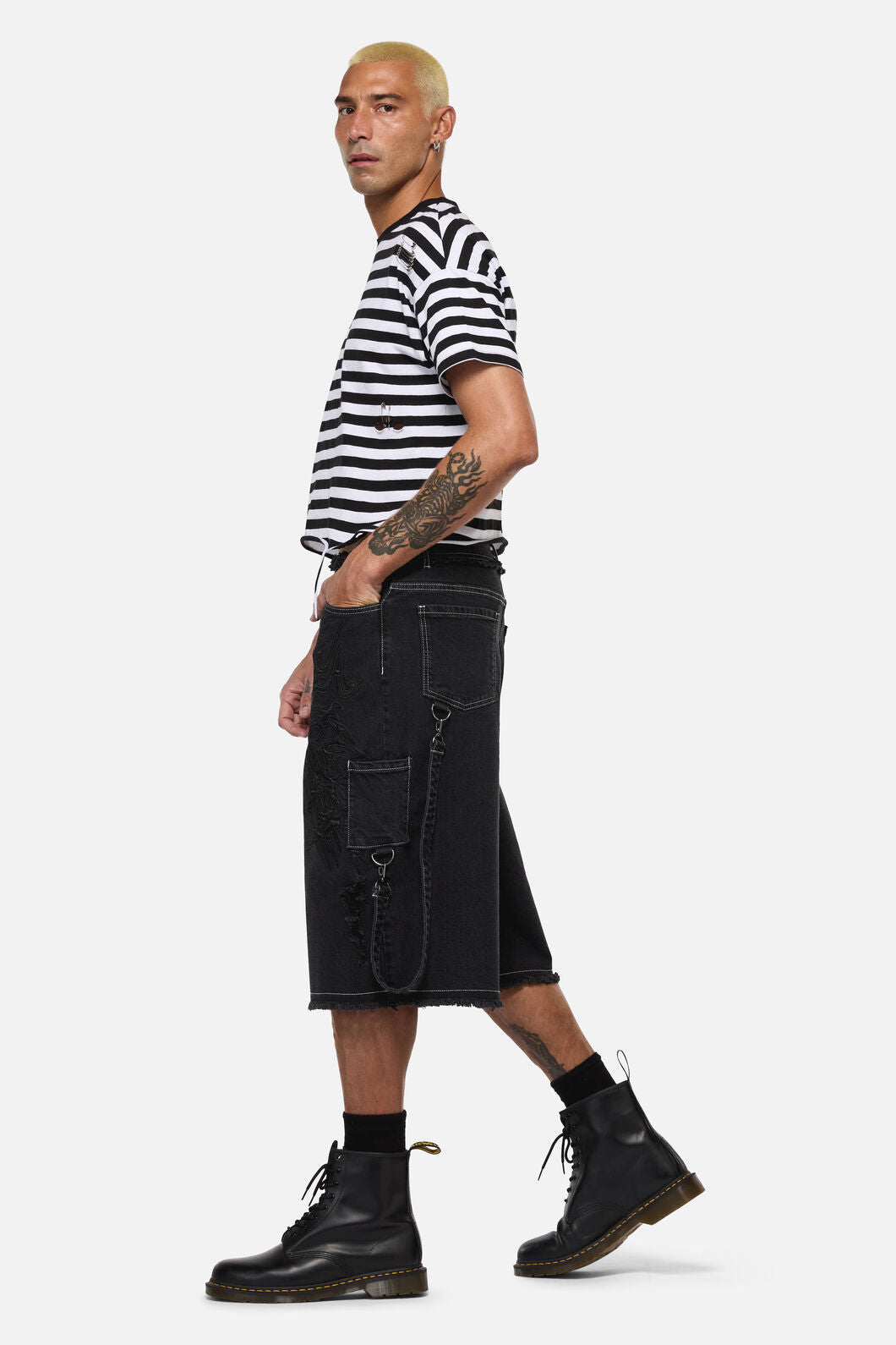 Dangerfield NZ - Y2K Sigil Wide Leg Jeans - black