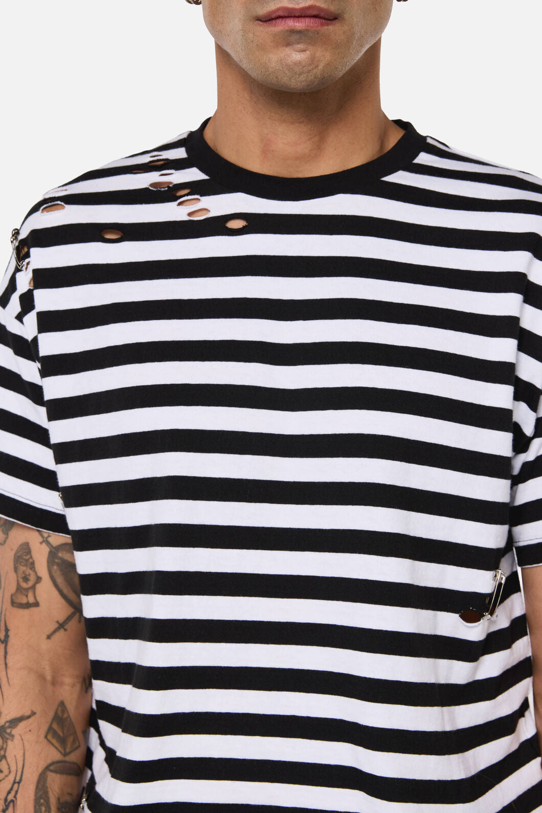 Dangerfield NZ - Sigil Goth StripeDistressedTee - black-white