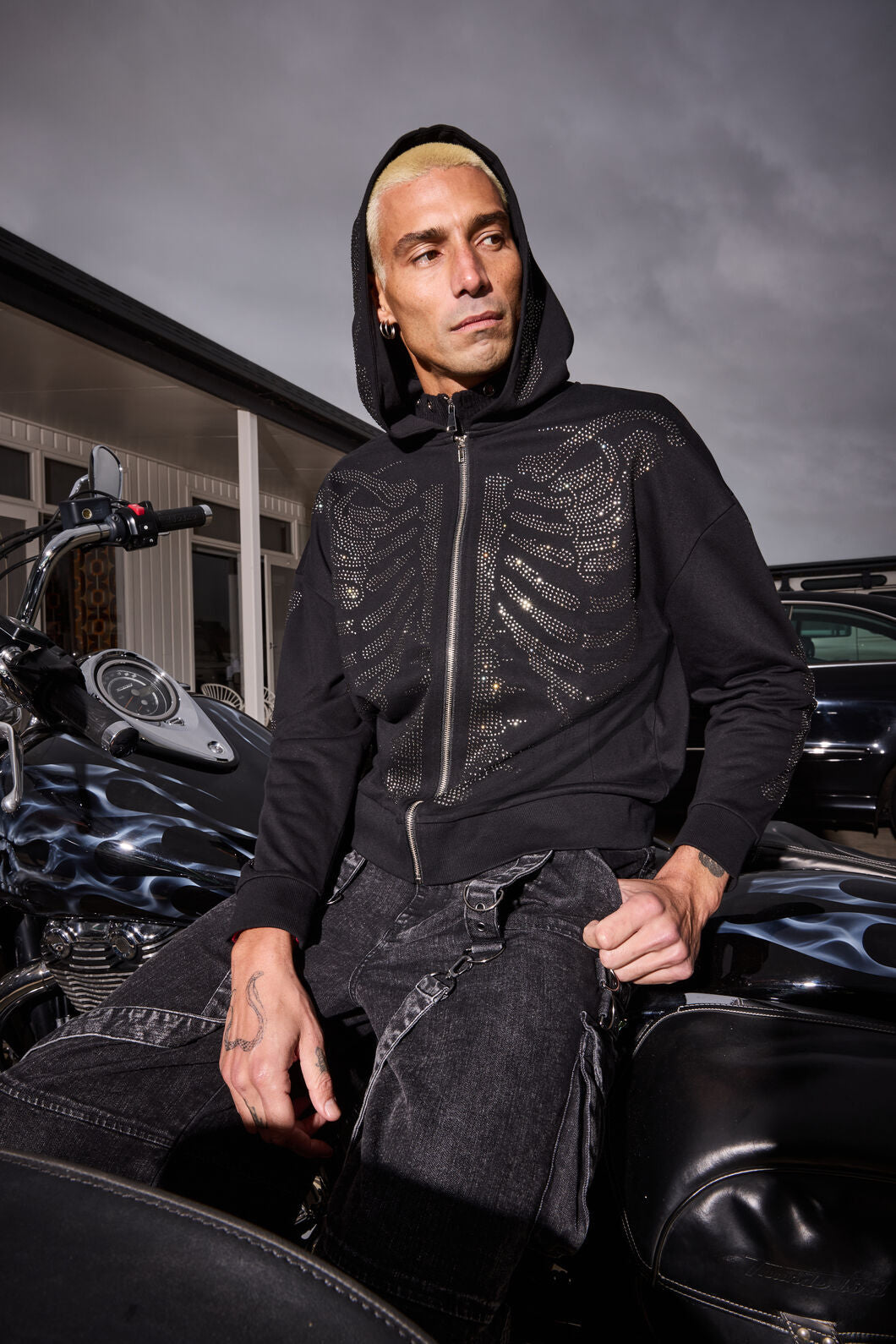 Dangerfield NZ - Skele Diamonte Zipper Hoodie - black