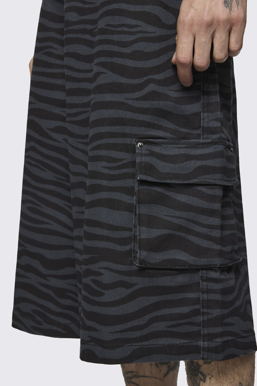 Dangerfield NZ - Untamed Jorts - grey