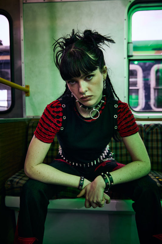 Dangerfield NZ - Dangerous Distressed Mesh Top - red-black