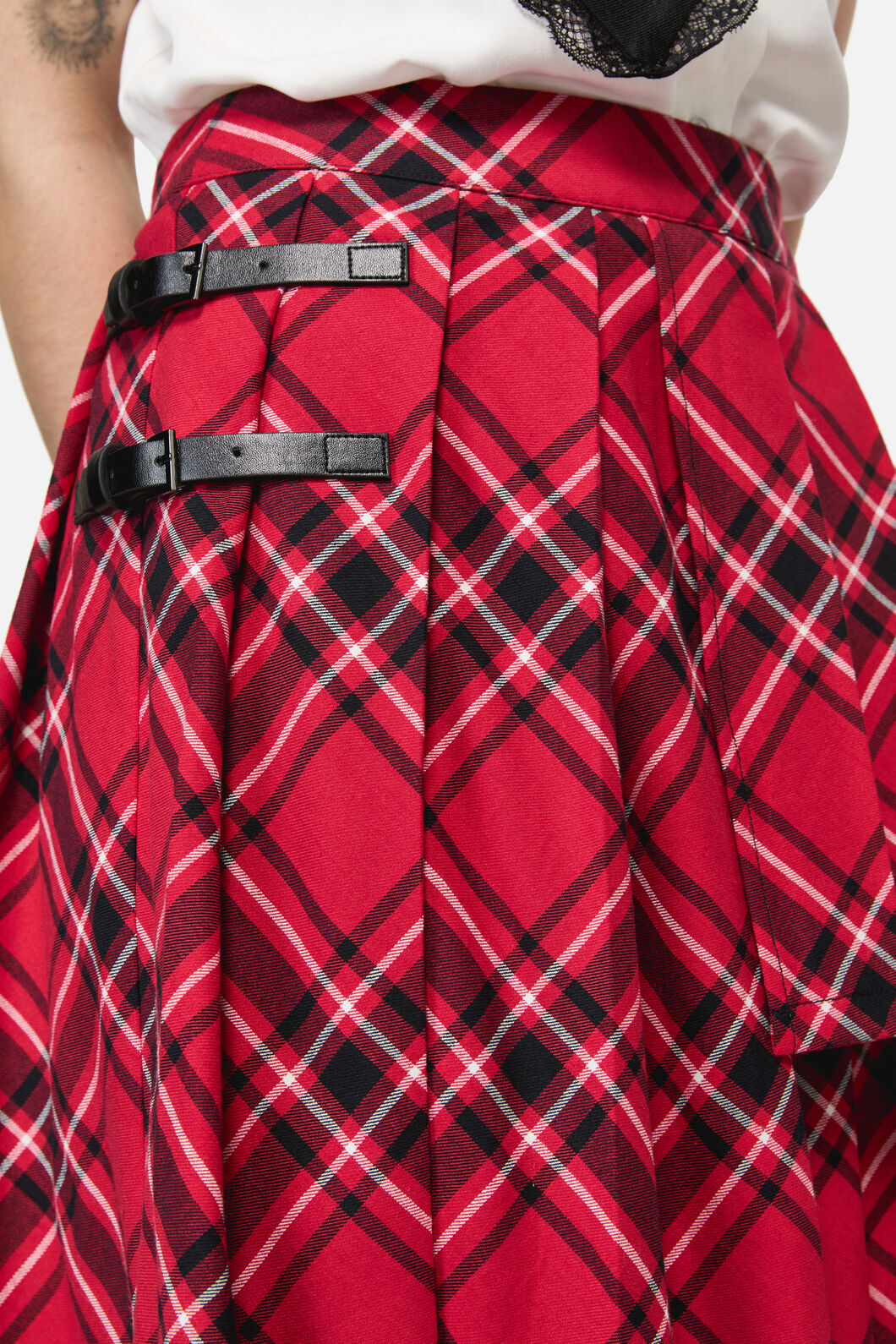 Dangerfield NZ - Piracy Punk Tartan Midi Skirt - red