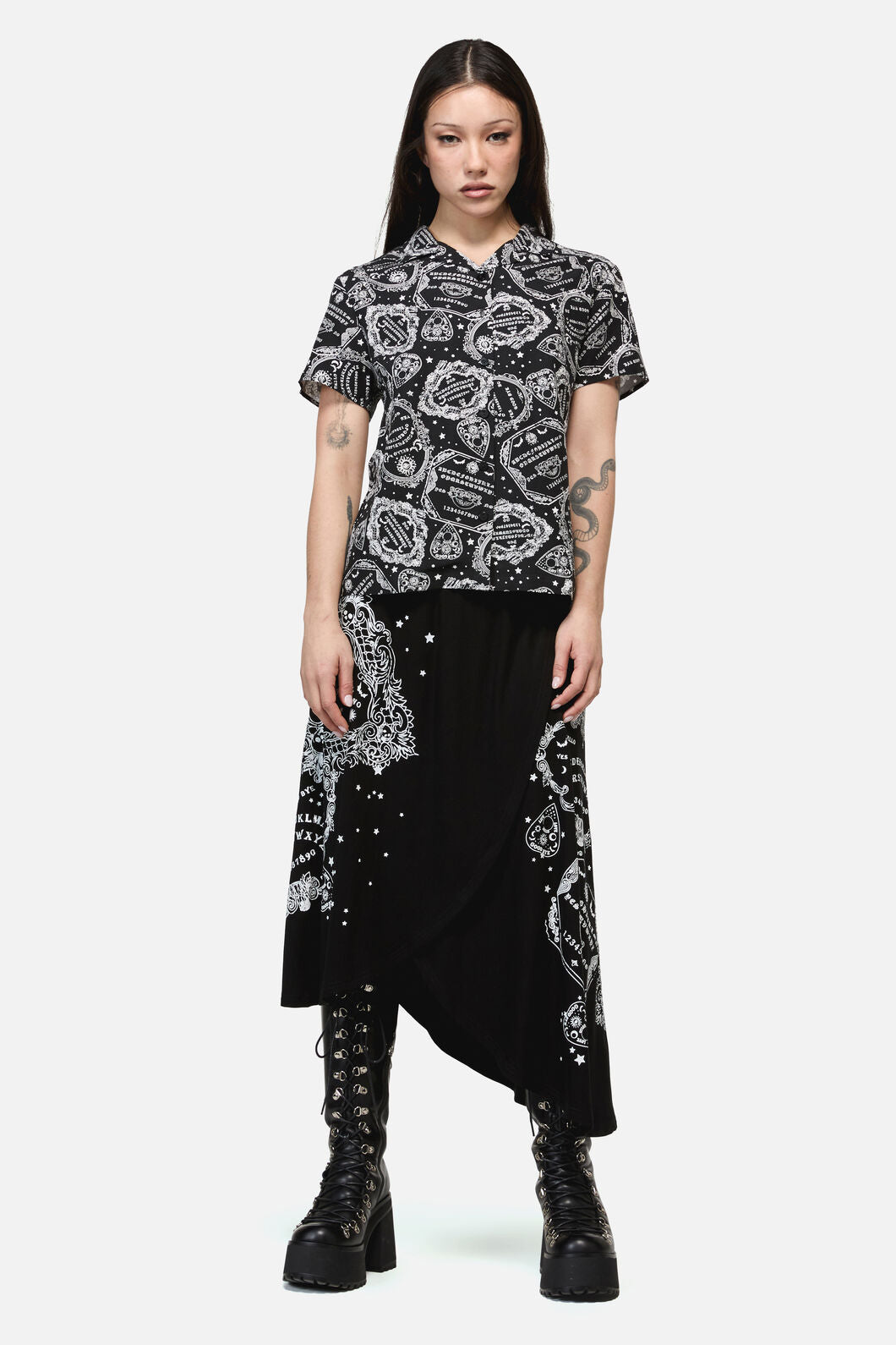 Dangerfield NZ - Séance Goth Print Blouse - black