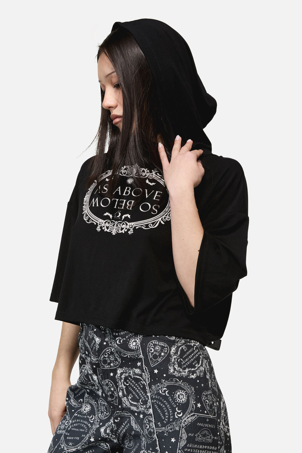 Dangerfield NZ - Séance Hooded Goth Print Tee - black