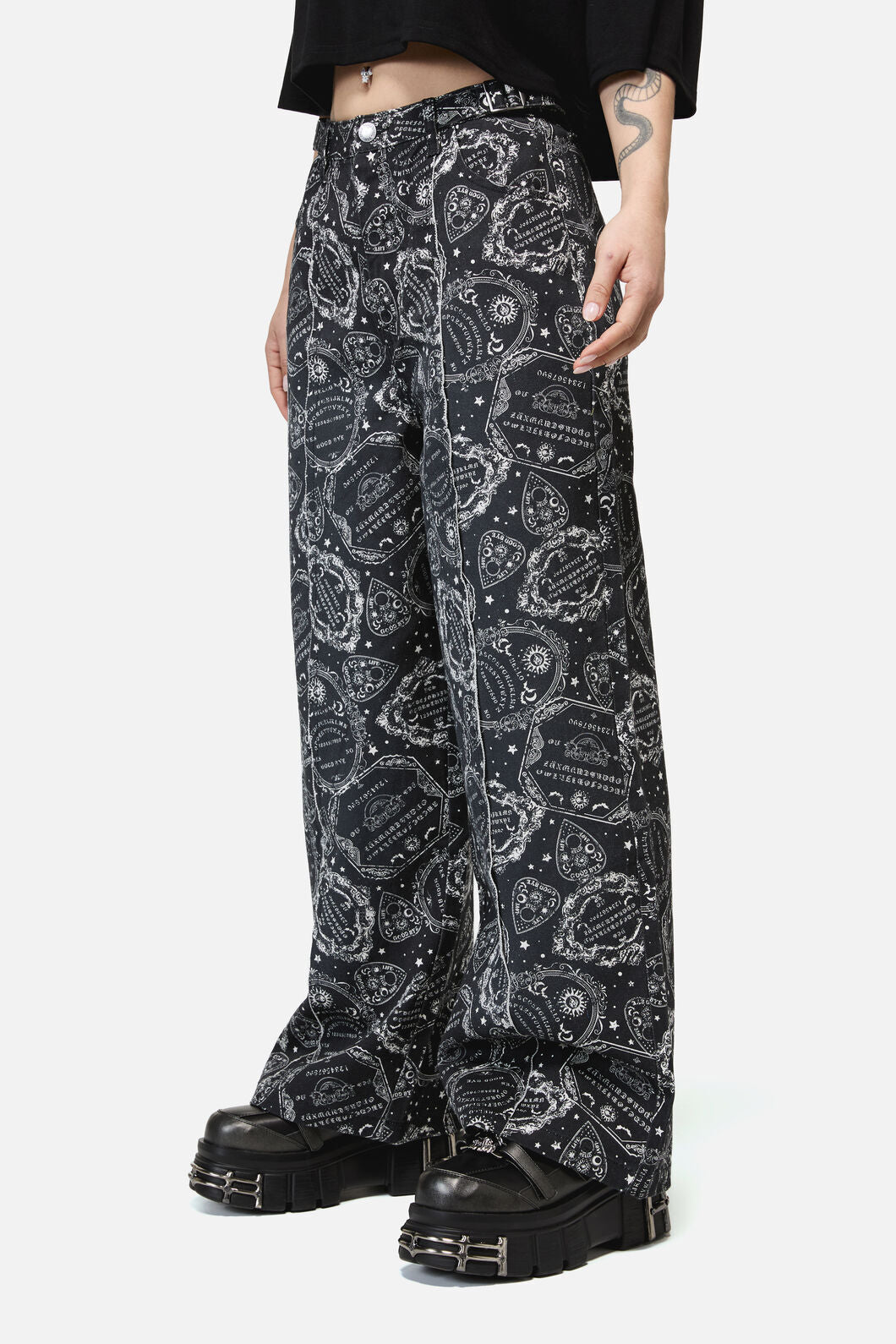Dangerfield NZ - Séance Print Goth Relaxed Jean - black