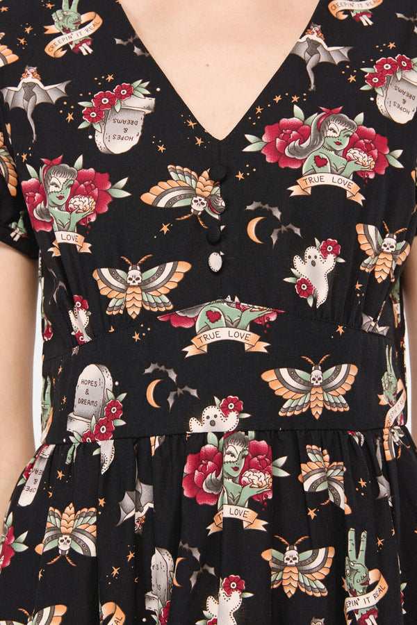 Dangerfield NZ - AllHallowsEveTattooPrintSSDres - black