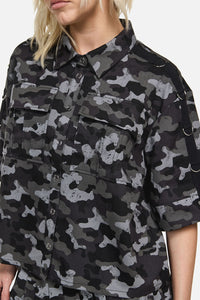Dangerfield NZ - Disruptive Camo Boxy CropShirt - grey-black
