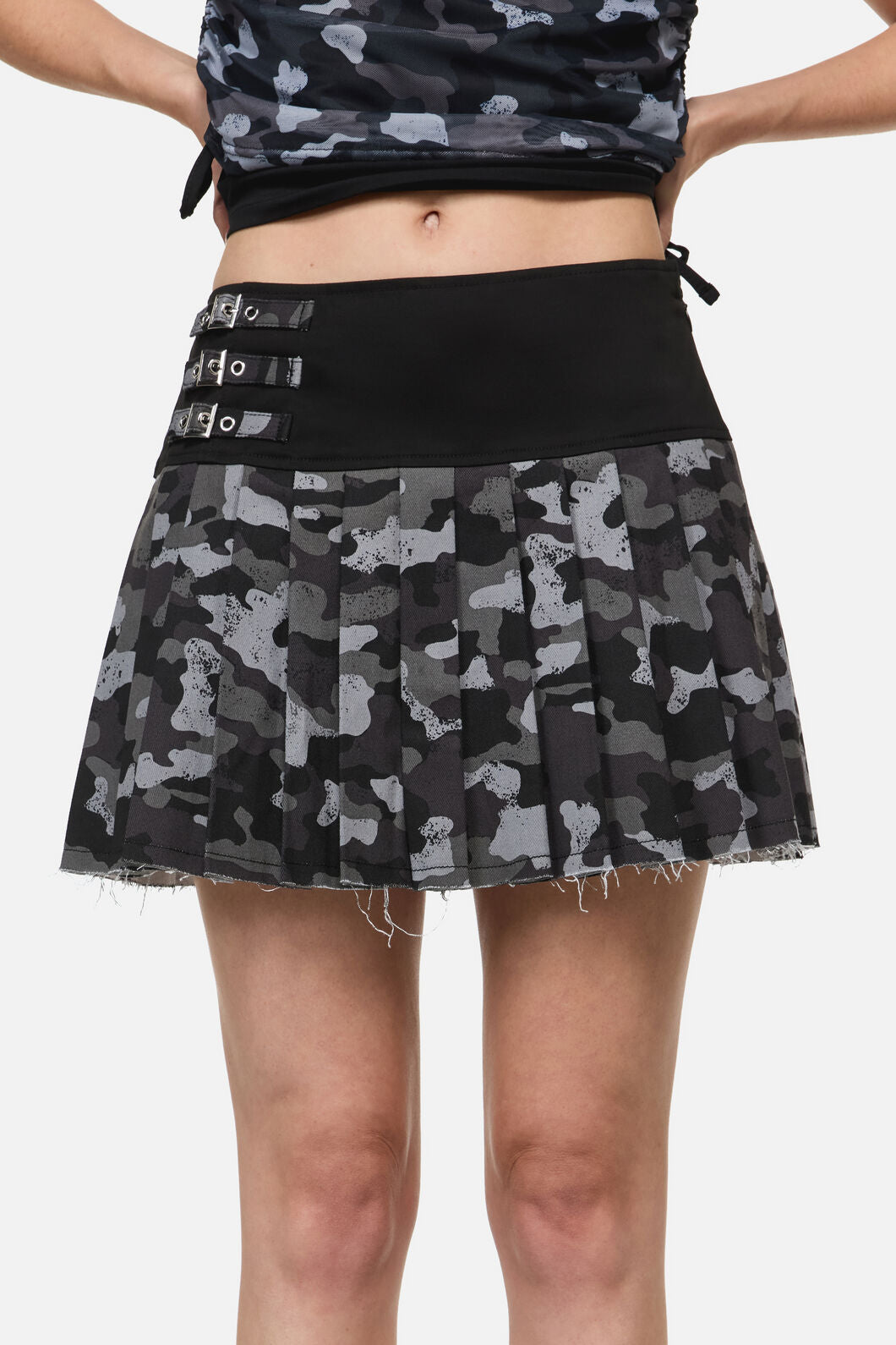 Dangerfield NZ - Disruptive Camo Skort - grey-black