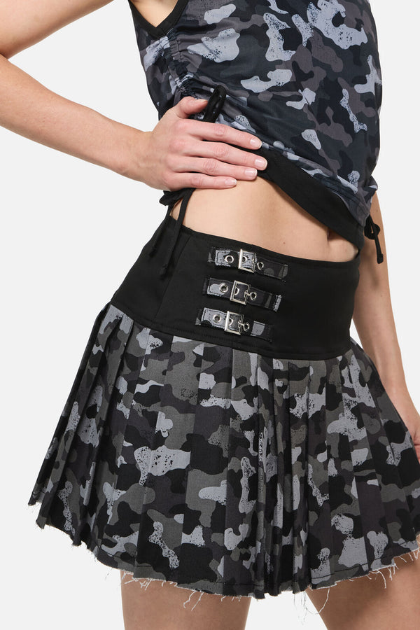 Dangerfield NZ - Disruptive Camo Skort - grey-black