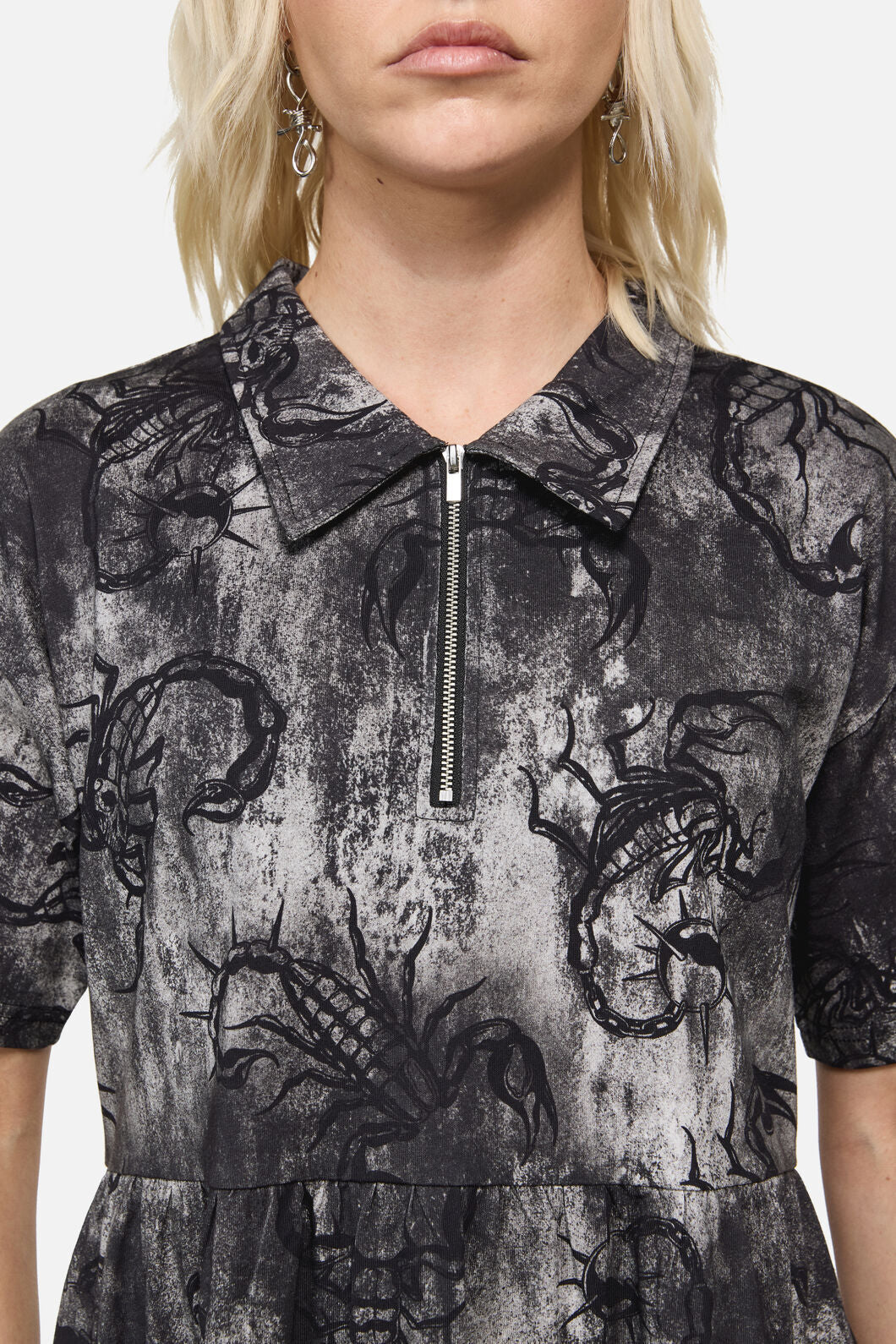 Dangerfield NZ - Scorpius Print Dress - grey