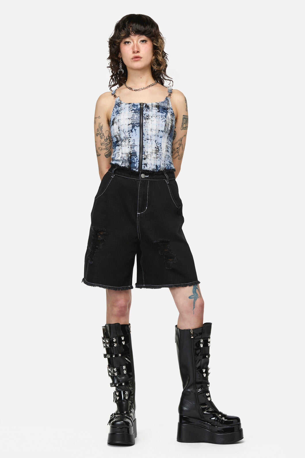 Dangerfield NZ - Divination Goth Ripped Short - black